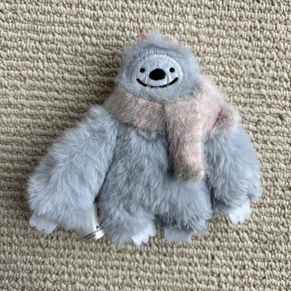 TARGET CHRISTMAS ORNAMENT YETI SHAGGY blue FUR  KNIT WINTER SCARF